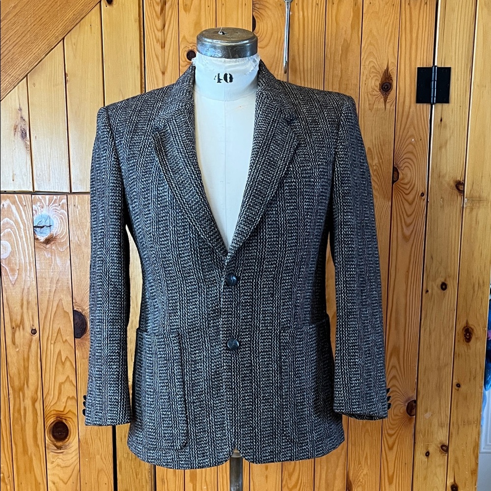 Men's Black and Gray Blazer